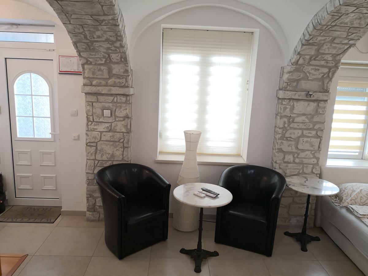 Apartment Zemun Old Town Center Belgrade Extérieur photo