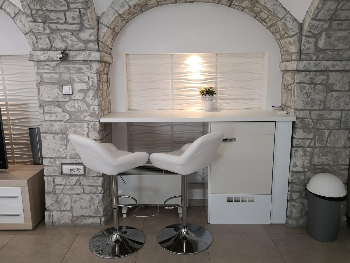 Apartment Zemun Old Town Center Belgrade Extérieur photo