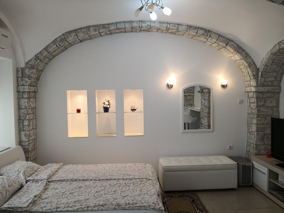Apartment Zemun Old Town Center Belgrade Extérieur photo